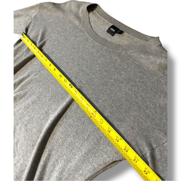 ASOS Light Gray Women's Crew Neck With Black Heart Elbow Patches Long Sl Sweater - Picture 9 of 16